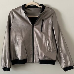 Metallic Silver Bomber Jacket Faux Leather Cropped Zip Up Women’s Size M